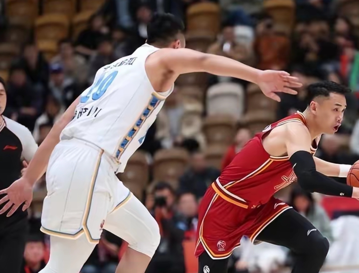 开云官方平台-关于转折点!广东宏远主帅复盘,NBA常规赛加时末段攻防权衡,引发热议,高层口径保持一致的信息